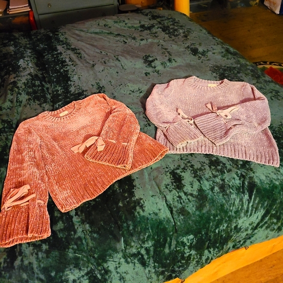 Cupio Sweaters - Bundle of 2 chenille sweaters